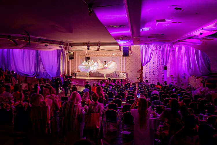 Dancers for the corporate event