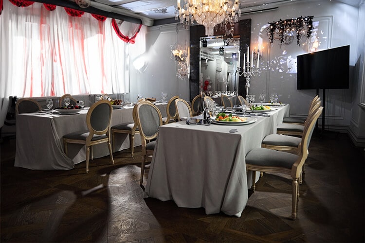 Restaurant and catering services for the corporate event